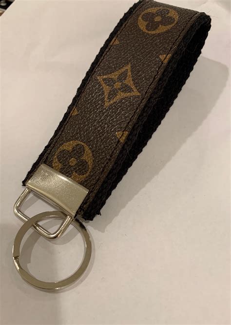 louis vuitton card holder key chain|louis vuitton key holder case.